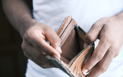 5 Money Mistakes That Keep You Living from Salary to Salary